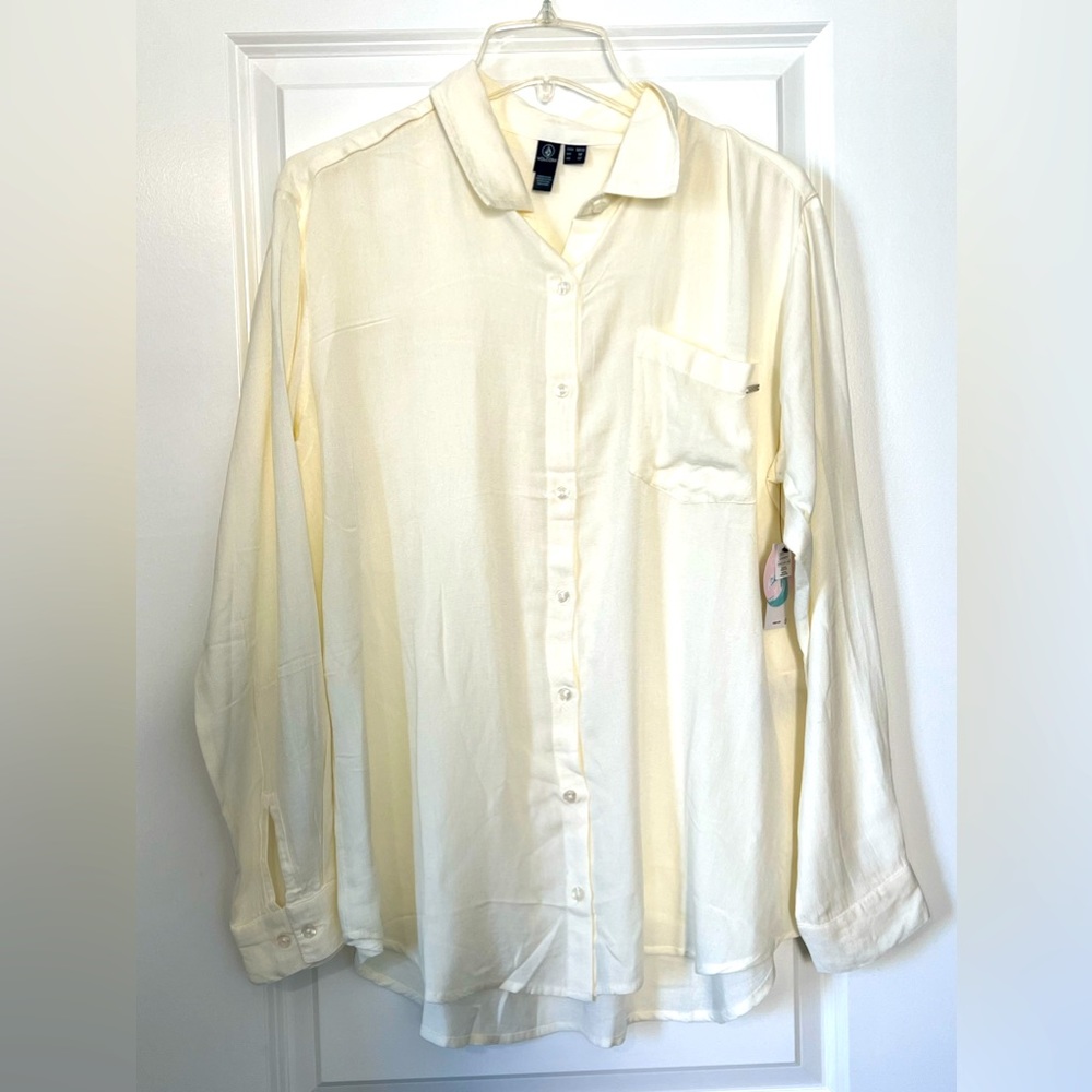 NWT LS Volcom Size Medium (8)